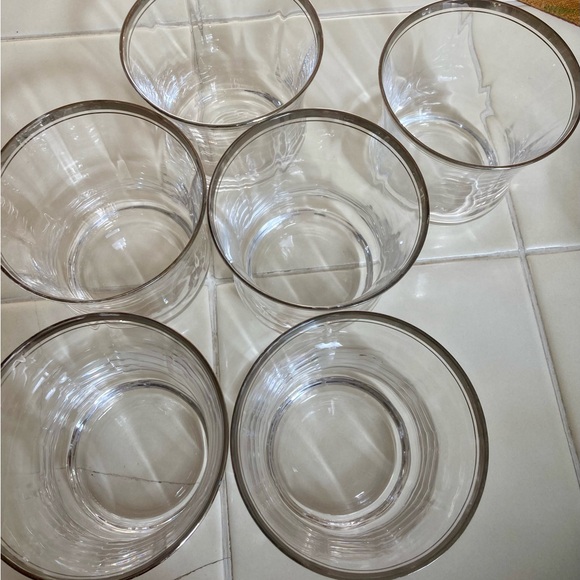 🍂Set of 6 William Sonoma Silver Rim Glasses - Picture 2 of 3